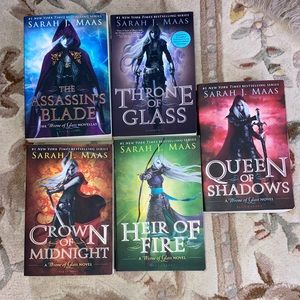 Throne of Glass (TOG) by Sarah J. Maas